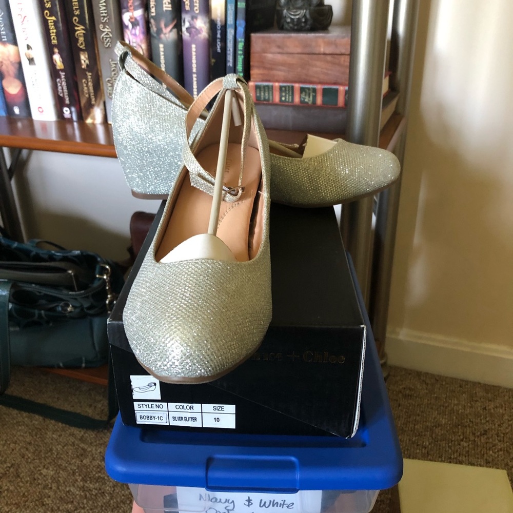 Sparkle! BNIB SZ 10 Silver Wedge with Ankle Strap